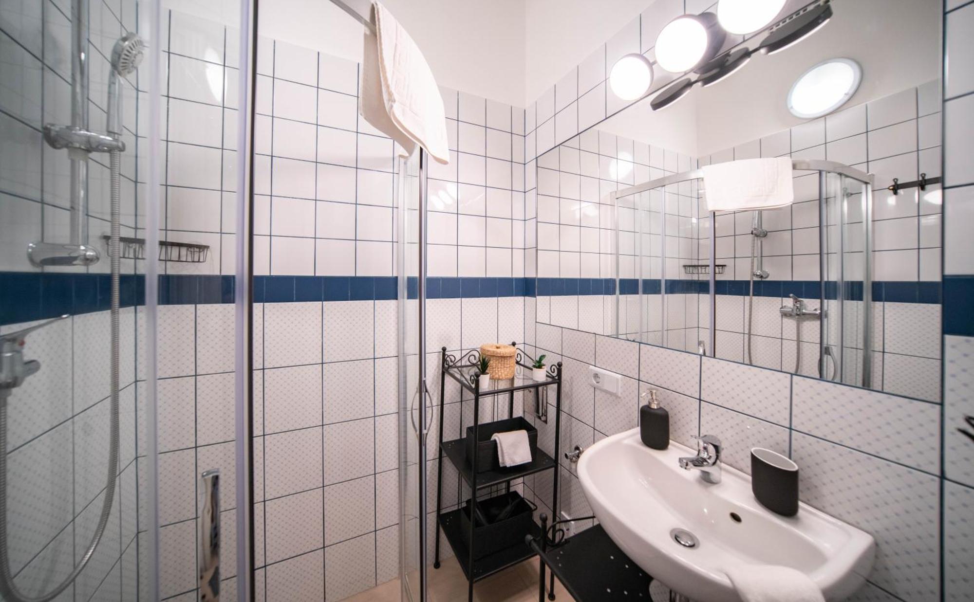 Free Parking Charlie's - 2sep Room, Ac, Fast Wifi, Tv Apartamento Budapest